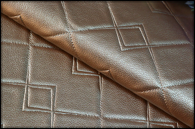 廠家直銷現(xiàn)貨供應(yīng)移門(mén)PU面料與硬包皮革裝飾革 環(huán)保阻燃皮料的全方位解析